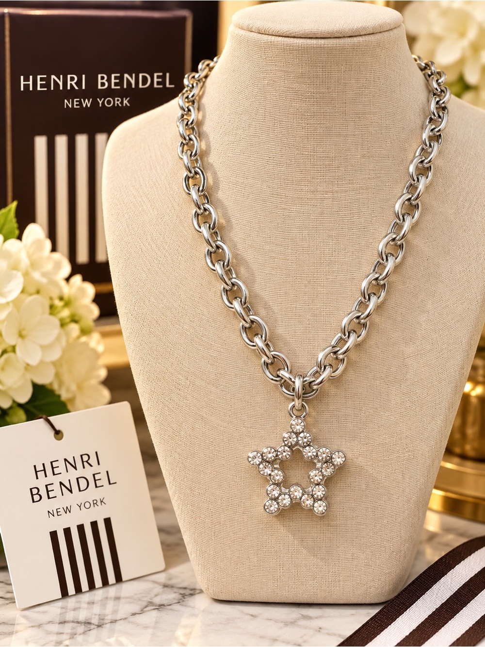 henri bendel Silver Crystal Star Pendant Chunky Chain Necklace